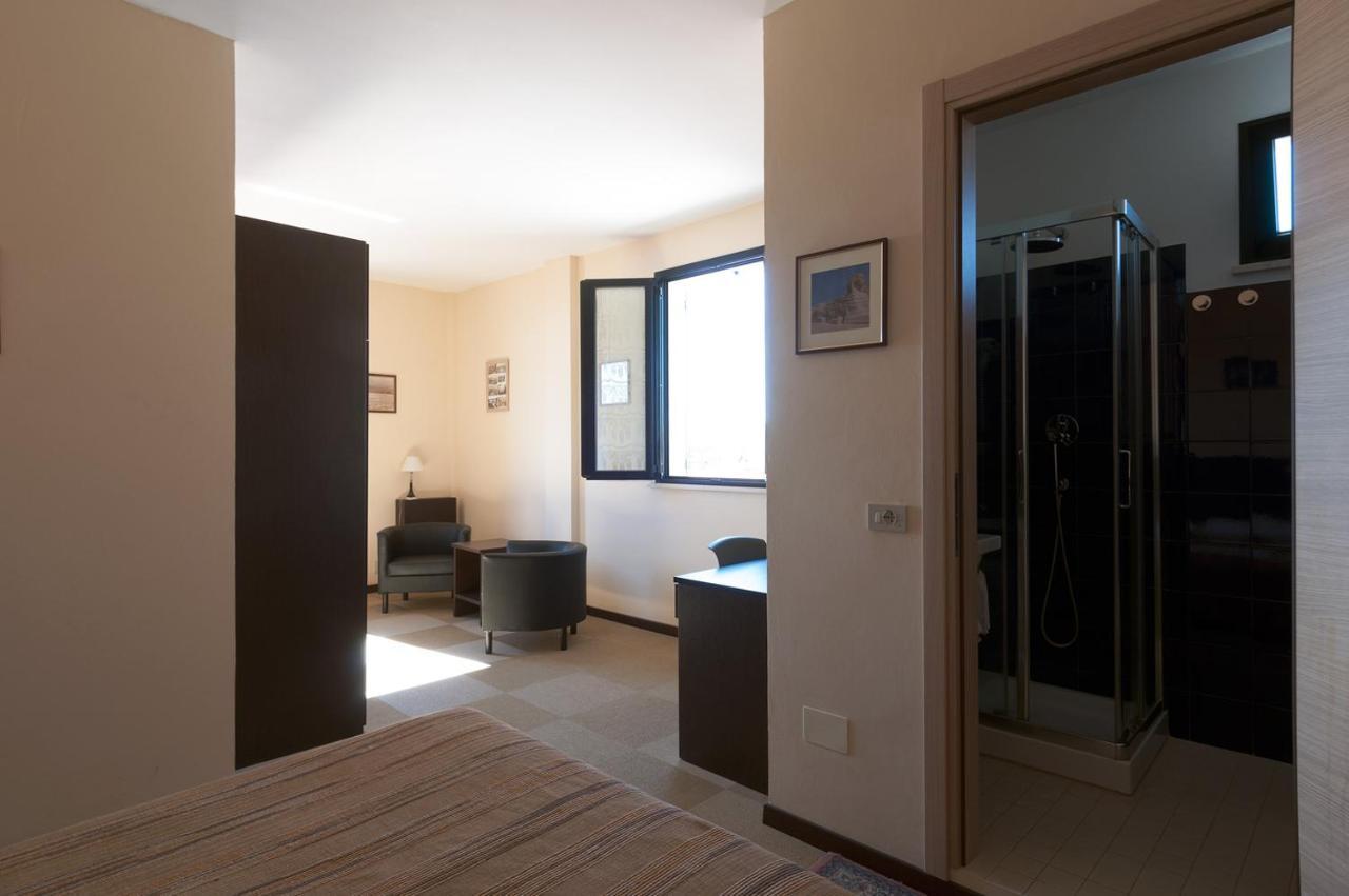Hotel Ancore เซนีกัลเลีย ภายนอก รูปภาพ