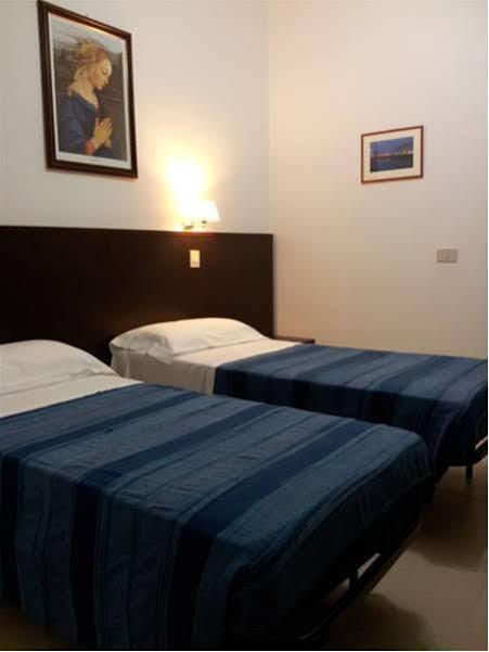 Hotel Ancore เซนีกัลเลีย ภายนอก รูปภาพ