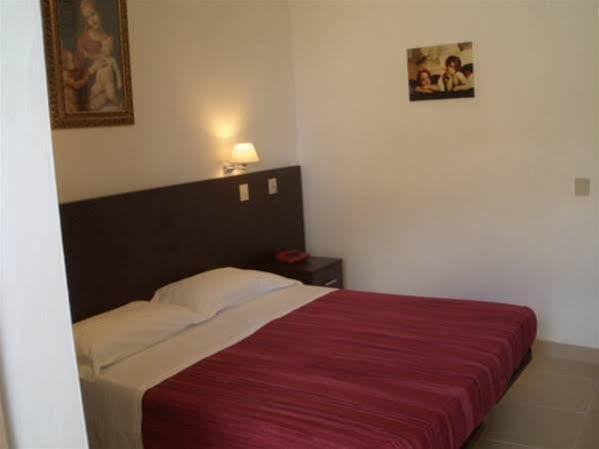 Hotel Ancore เซนีกัลเลีย ภายนอก รูปภาพ