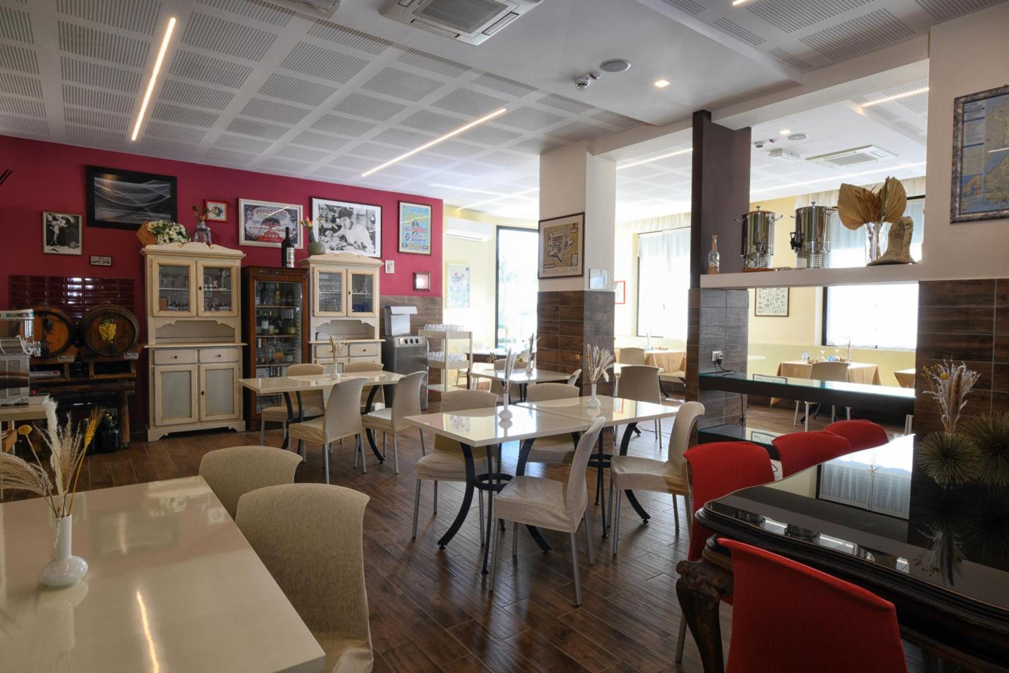 Hotel Ancore เซนีกัลเลีย ภายนอก รูปภาพ